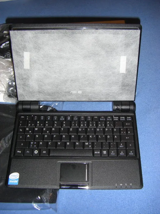 1002-eeepc-07.webp