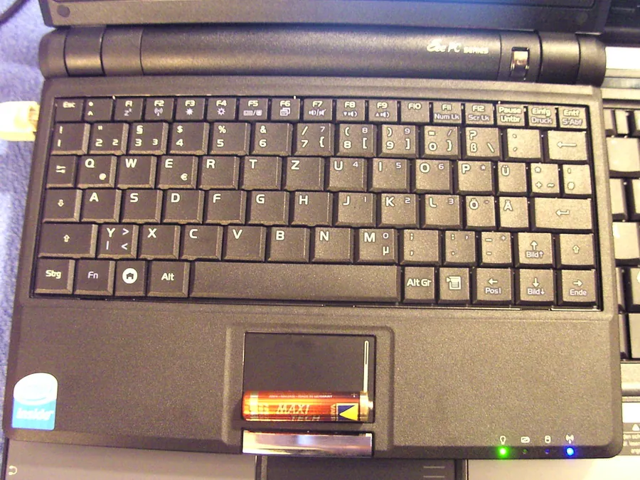 1002-eeepc-26.webp