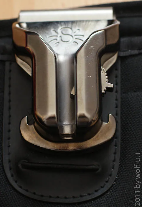 Holster vor Installation am Belt