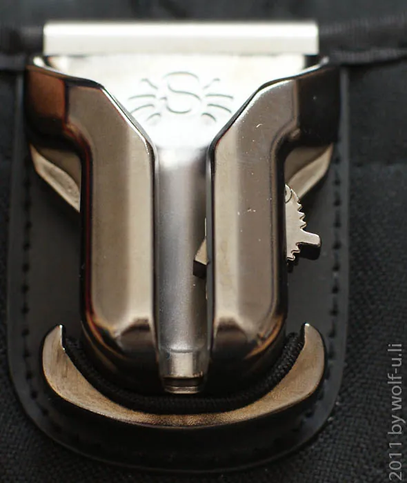 Holster nach Installation am Belt