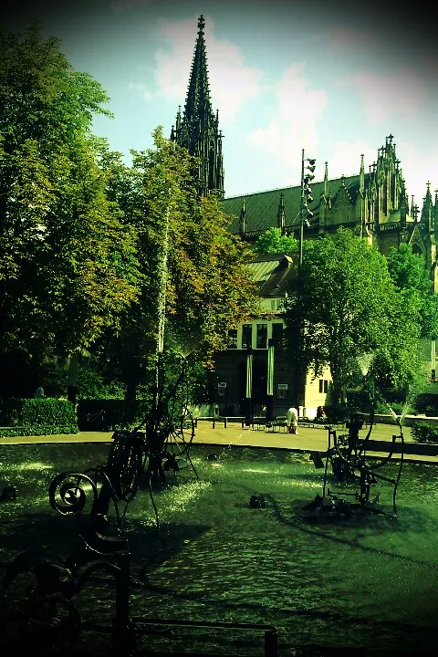 Tinguely Brunnen