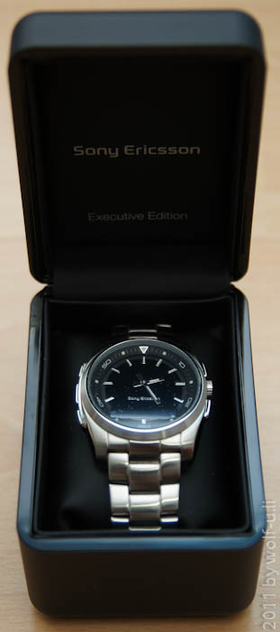 Test und Review der Sony-Ericsson MBW-150 Armbanduhr in der Executive Edition