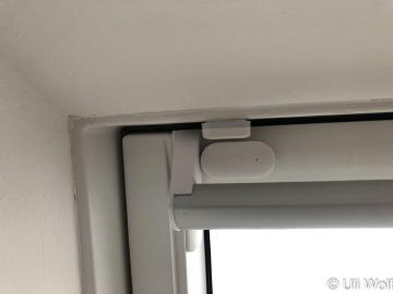 Fensterkontakt geklebt